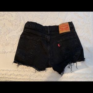 High-Waisted Levi’s